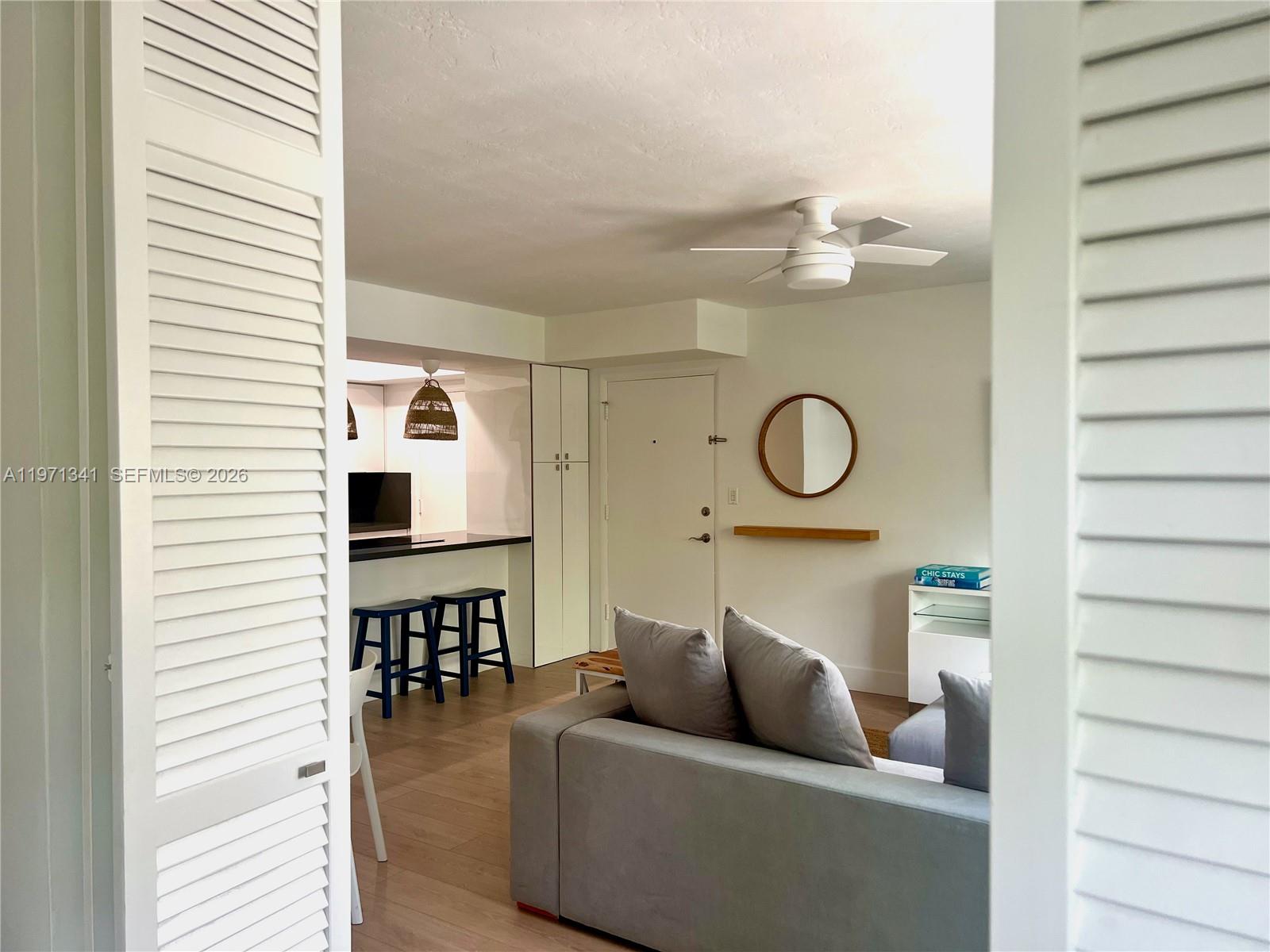 195 Sunrise Dr #8 Key Biscayne, FL 33149