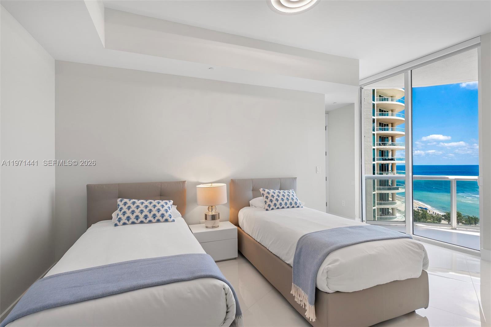 image Trump Tower I19