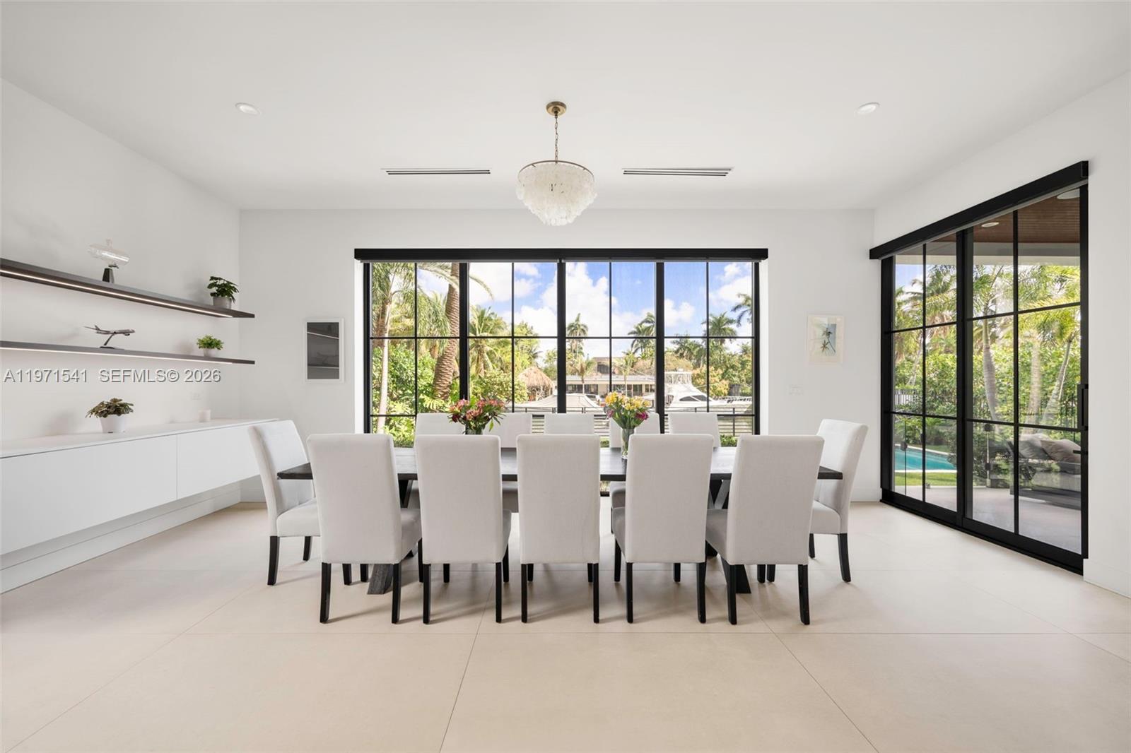 885 NE 76th St Miami, FL 33138