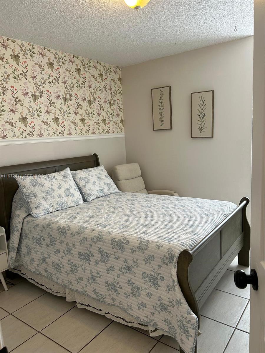 7851 NW 34th Pl Davie, FL 33024