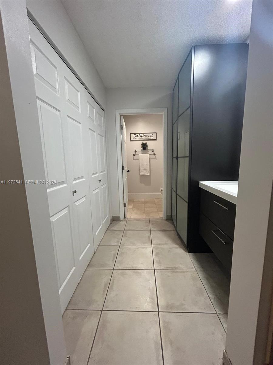 7851 NW 34th Pl Davie, FL 33024