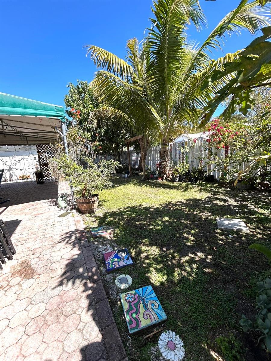 7851 NW 34th Pl Davie, FL 33024