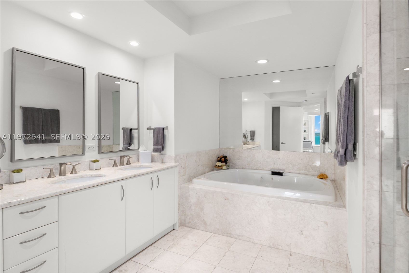 image Jade at Brickell Bay57