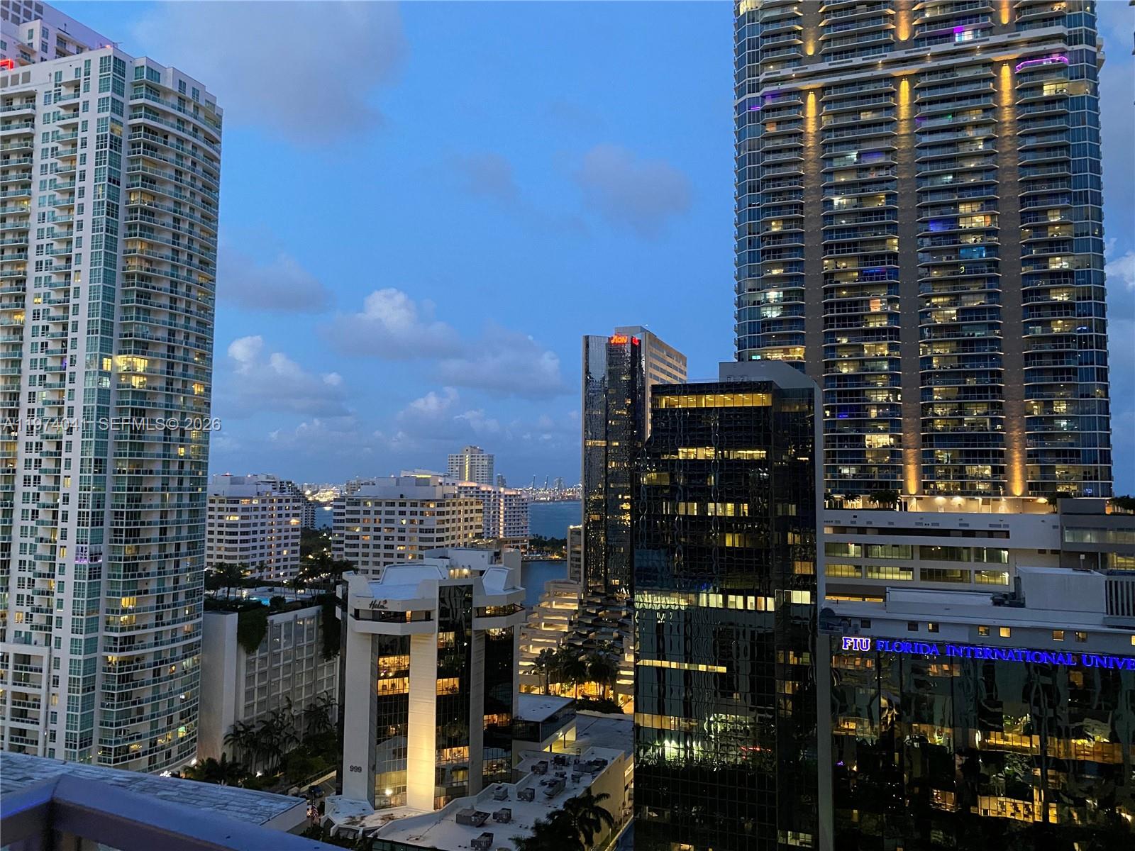 image 1060 Brickell - 105015