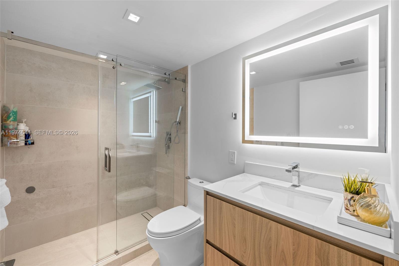 650 West Ave #908 Miami Beach, FL 33139