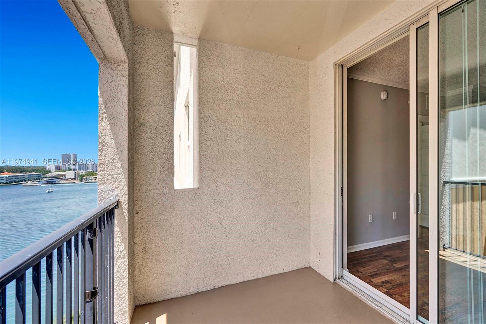 image Porto Bellagio Condo15