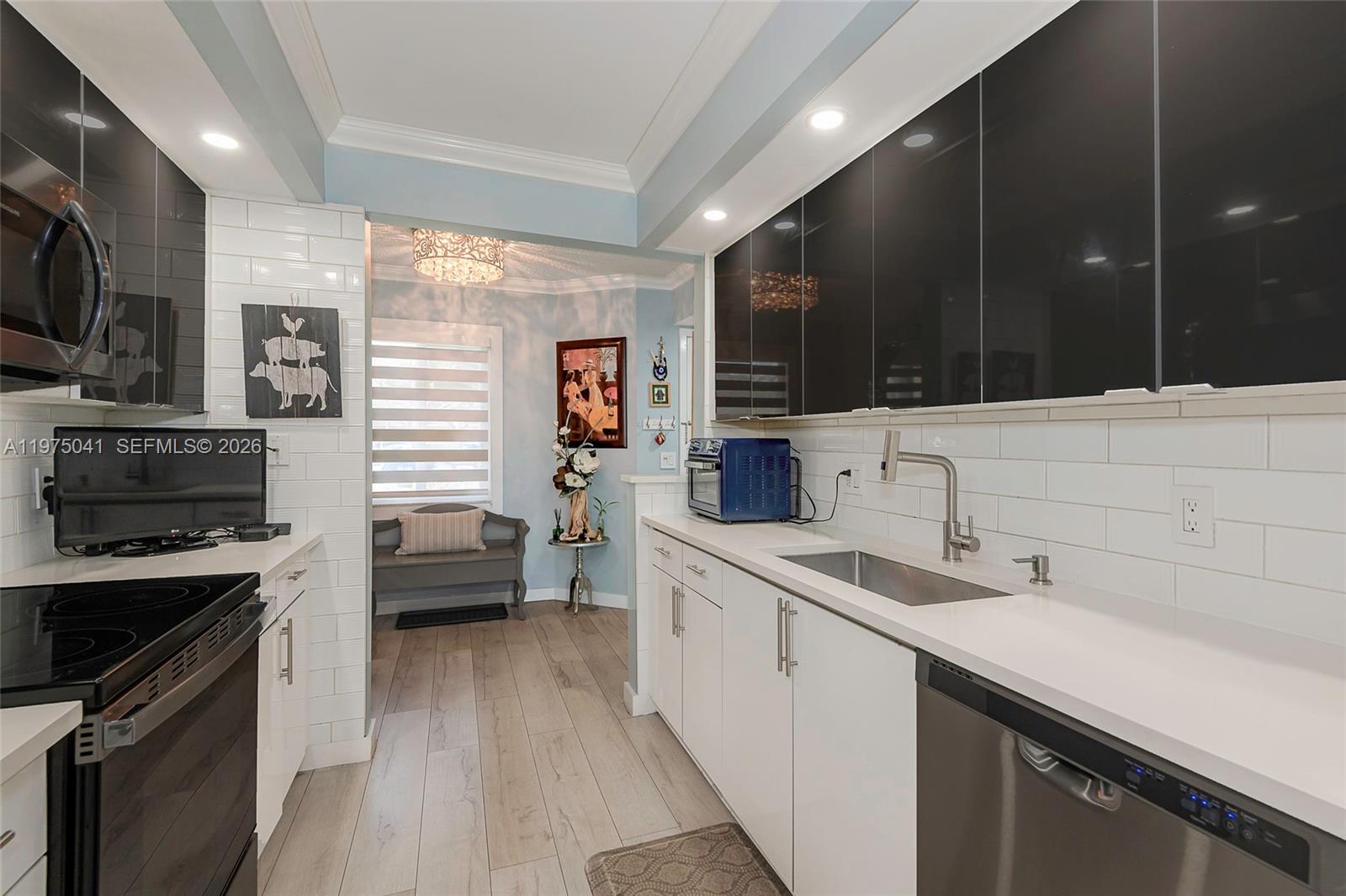 13705 SW 12th St #104B Pembroke Pines, FL 33027