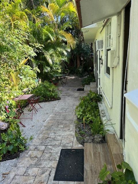 410 NW 31st St Miami, FL 33127