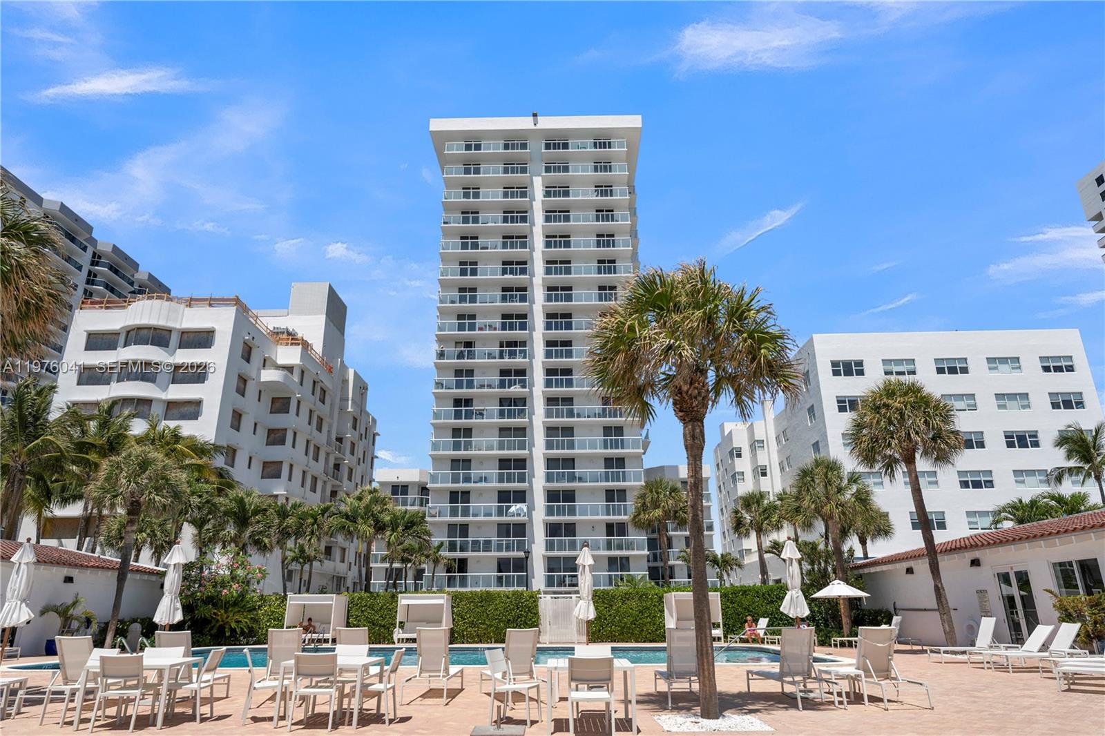 2457 Collins Ave #201 Miami Beach, FL 33140