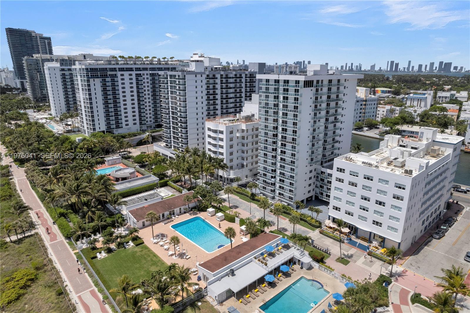 2457 Collins Ave #201 Miami Beach, FL 33140