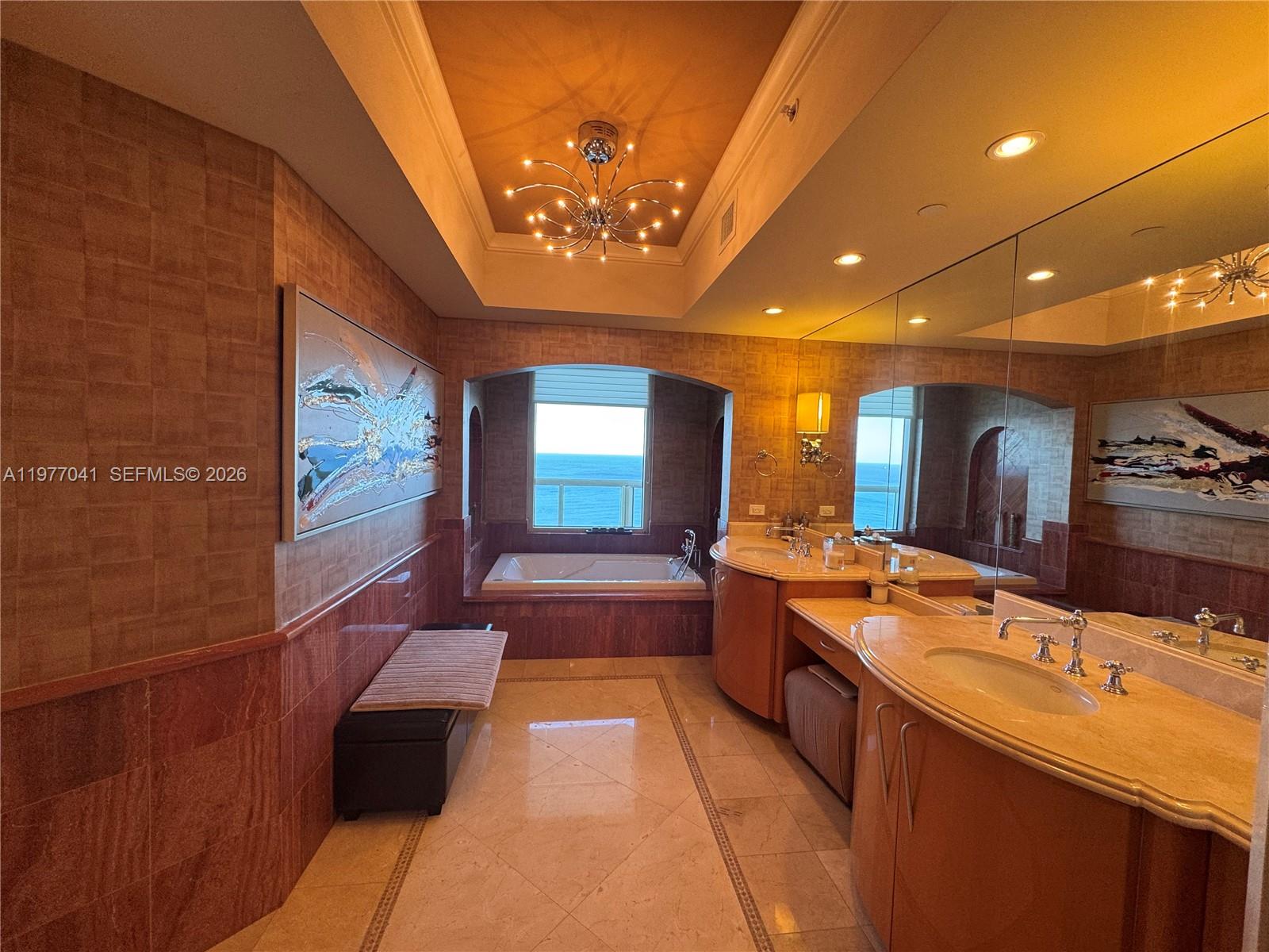 image Acqualina Residences10