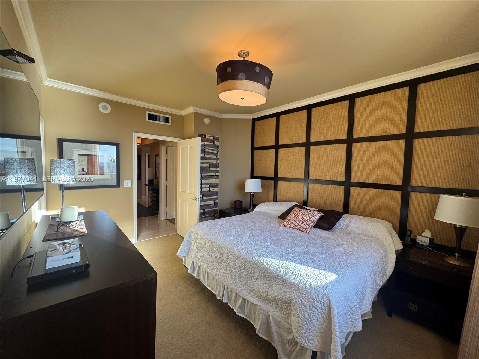 image Acqualina Residences37