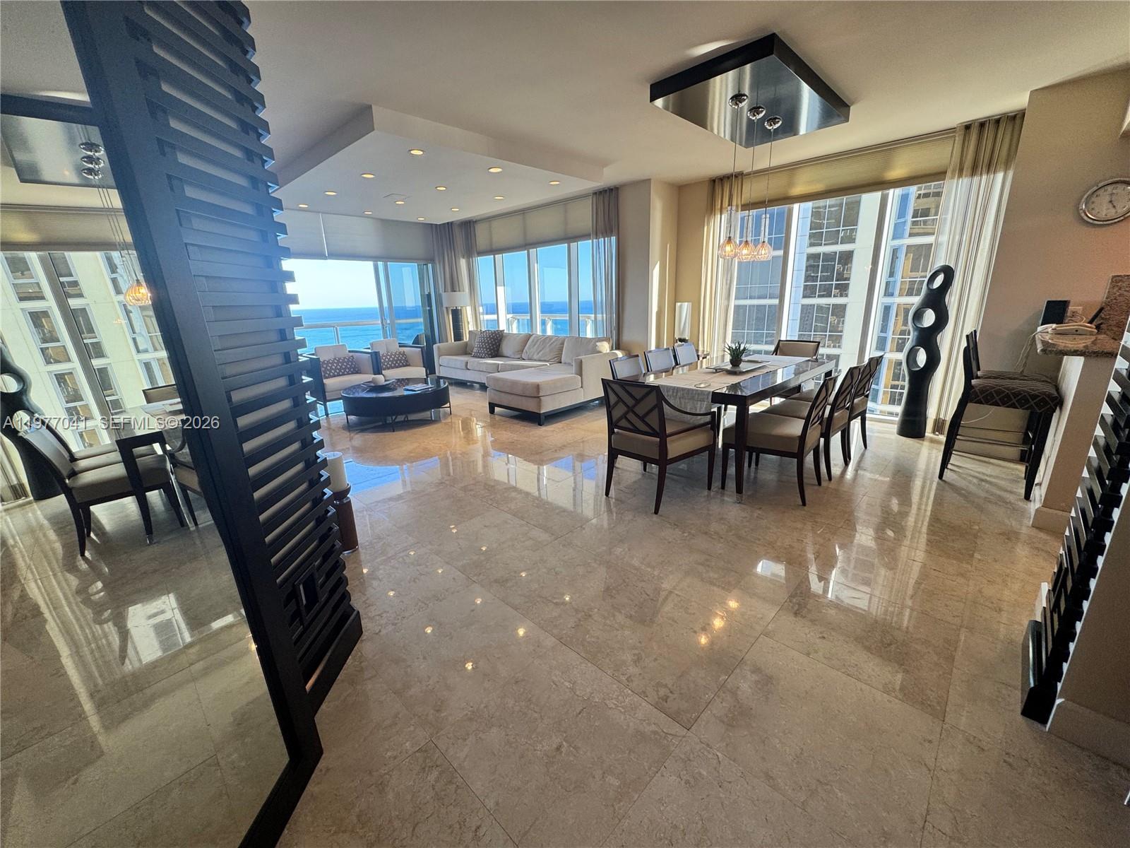image Acqualina Residences40