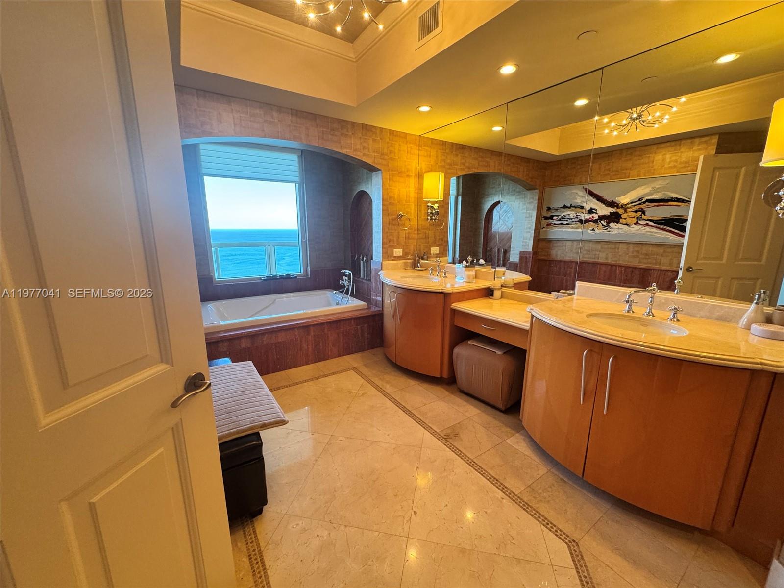 image Acqualina Residences43