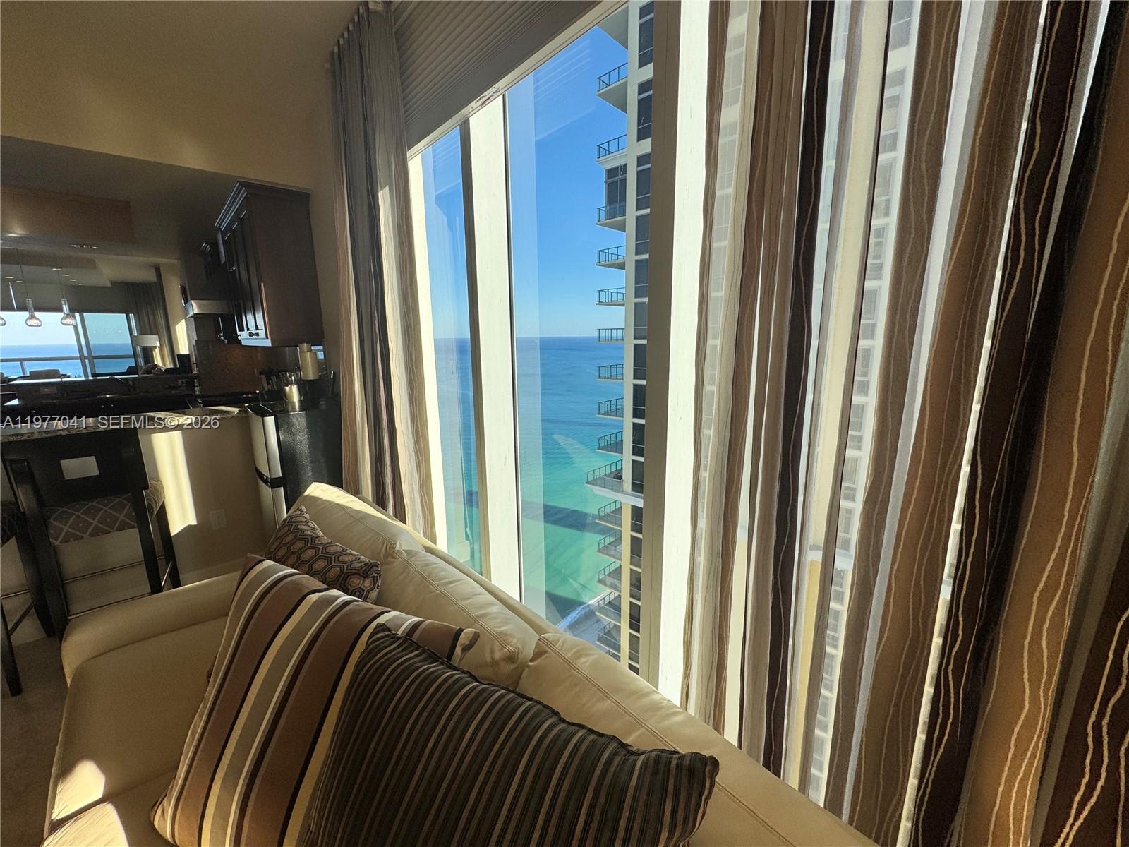 image Acqualina Residences55