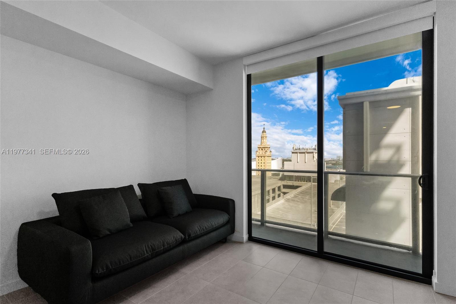 121 NE 5th St #1500 Miami, FL 33132