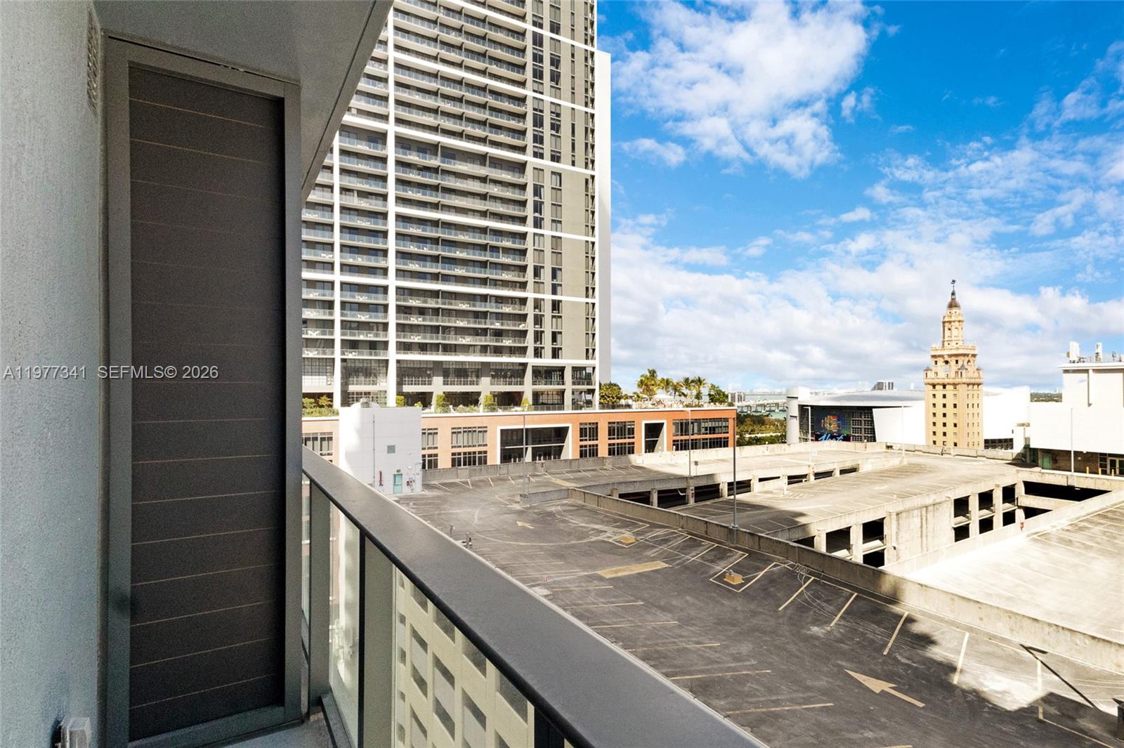 121 NE 5th St #1500 Miami, FL 33132