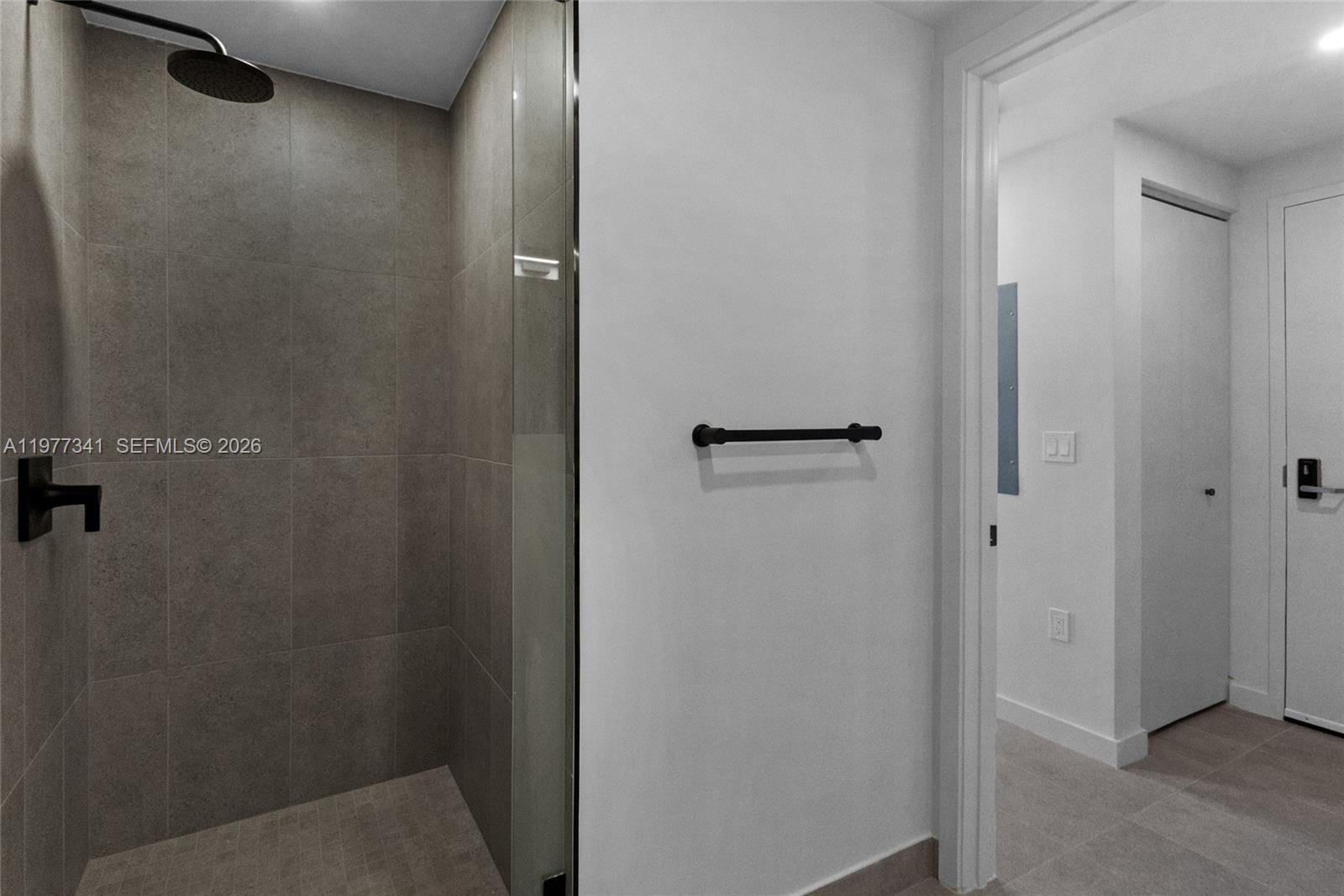 121 NE 5th St #1500 Miami, FL 33132