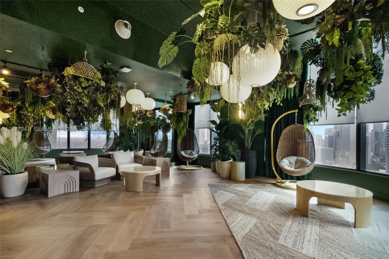 121 NE 5th St #1500 Miami, FL 33132