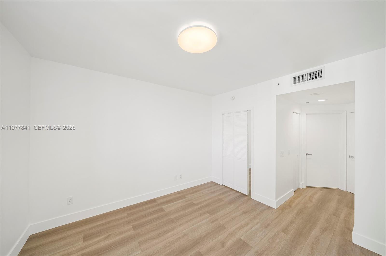 image Green Diamond13