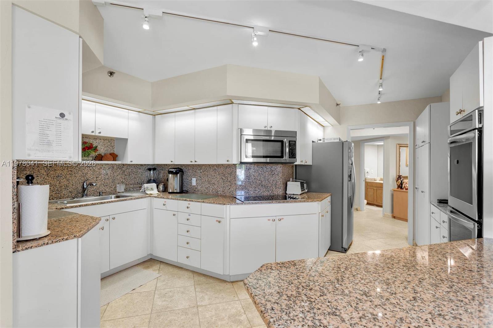 19667 Turnberry Way #3-AB Aventura, FL 33180