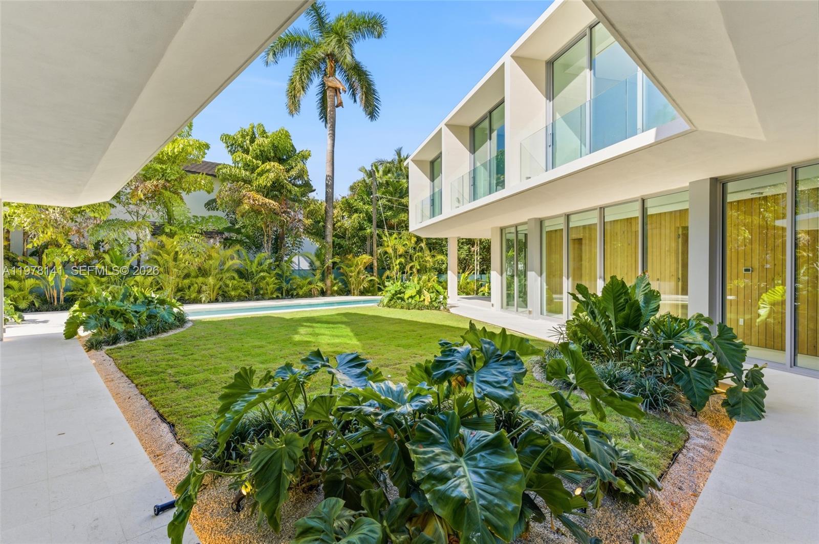 4280 Ingraham Hwy Miami, FL 33133