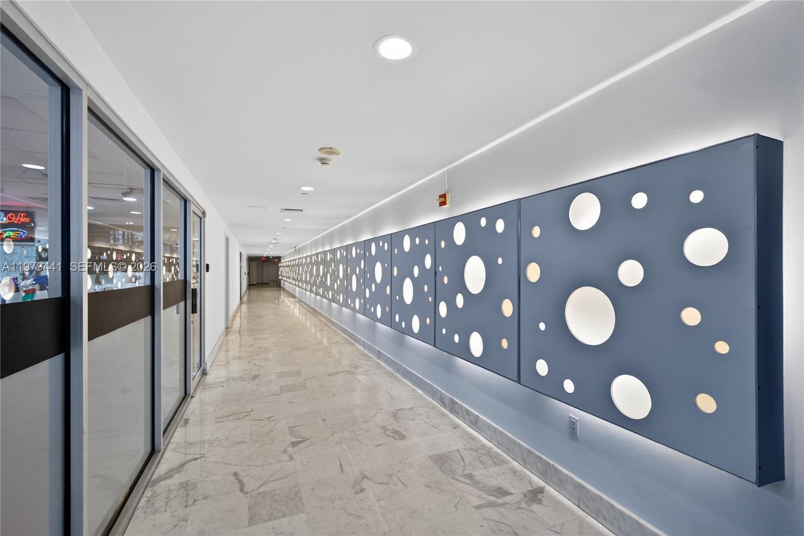 1000 West Ave #923 Miami Beach, FL 33139