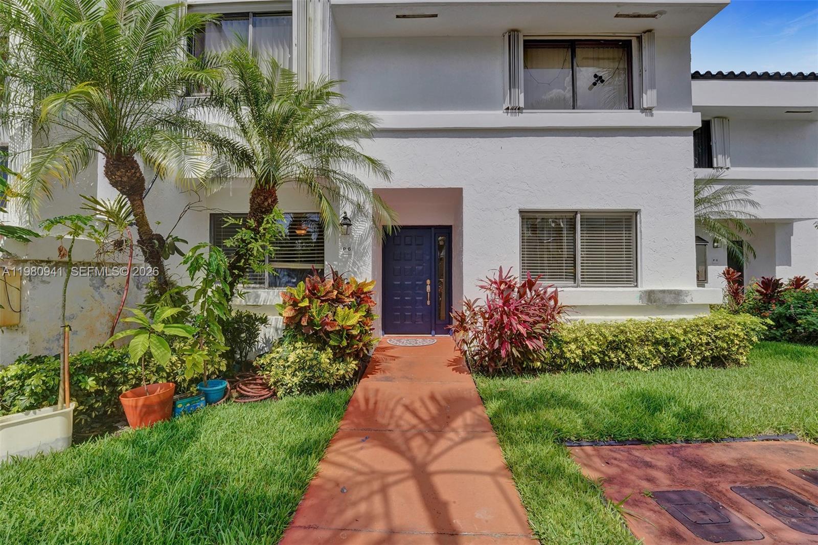 21300 San Simeon Way #P6