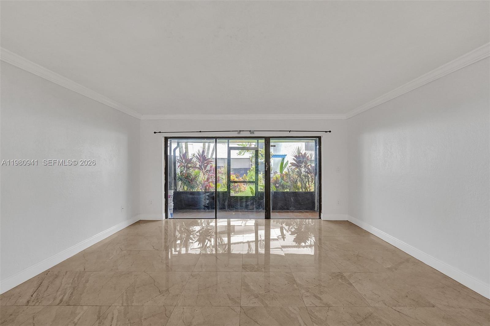 21300 San Simeon Way #P6 Miami, FL 33179