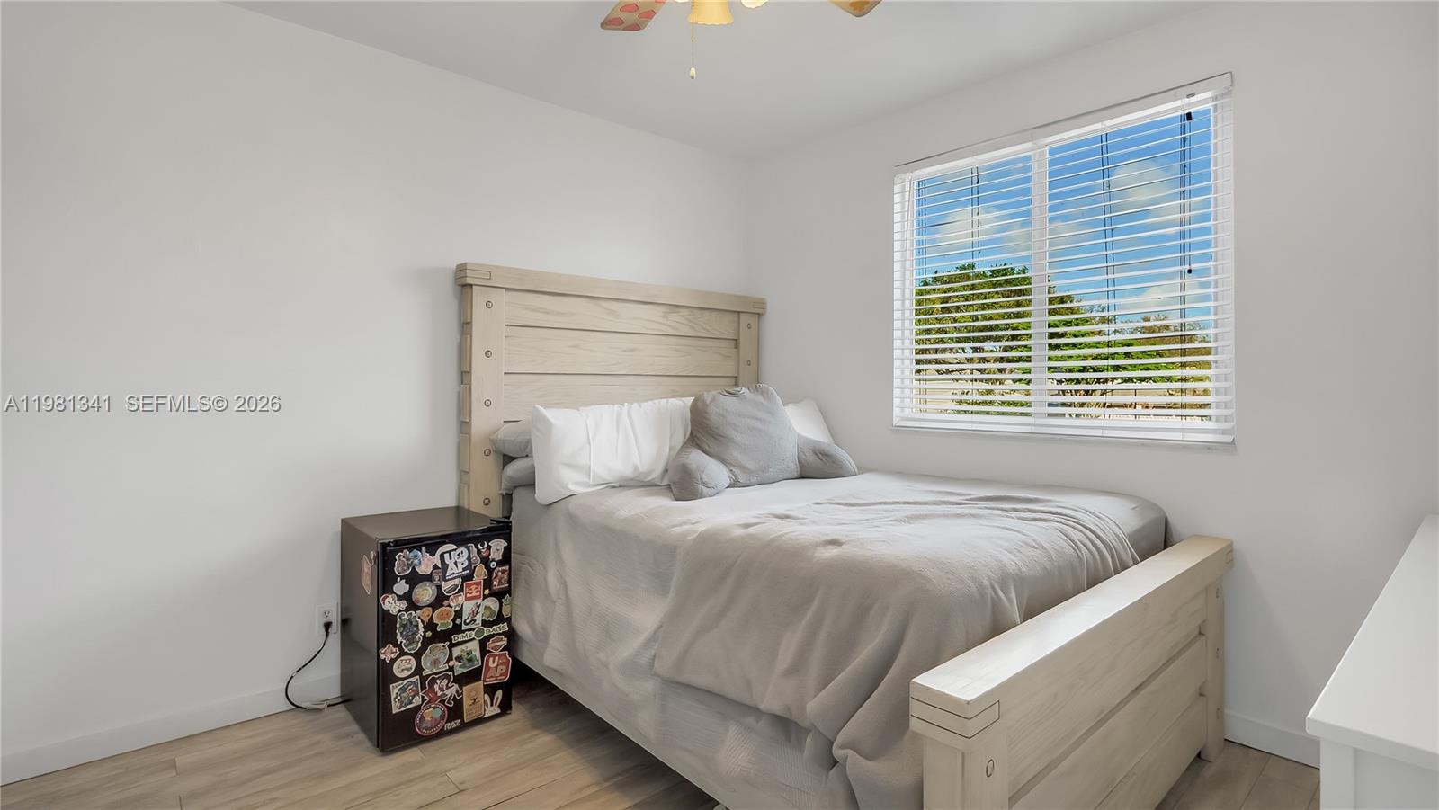 9913 NW 2nd St Plantation, FL 33324