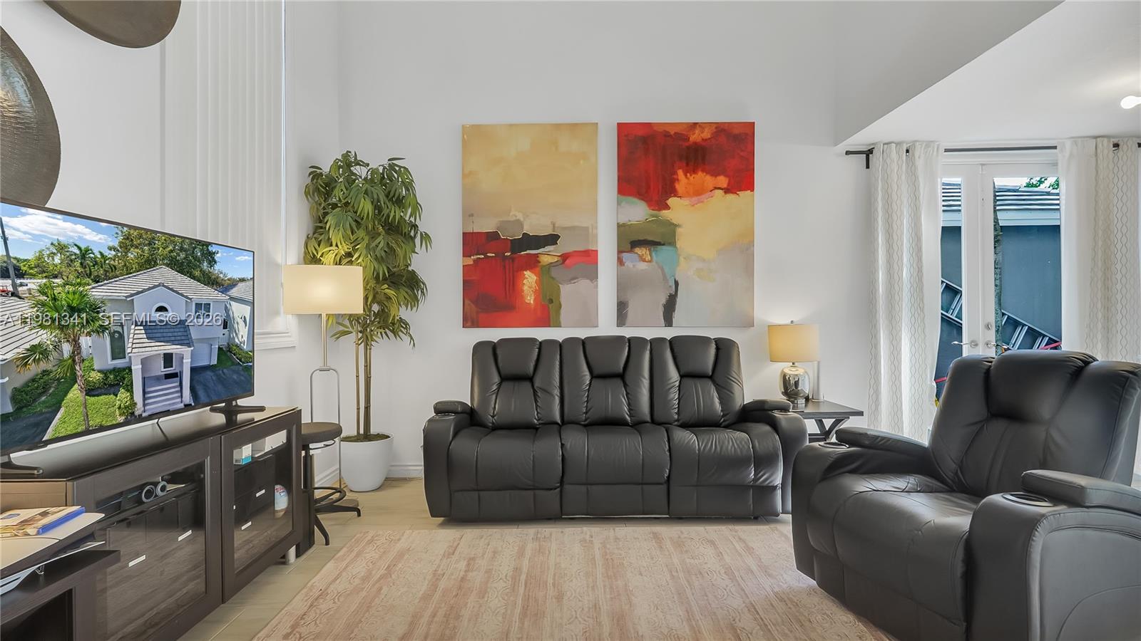 9913 NW 2nd St Plantation, FL 33324