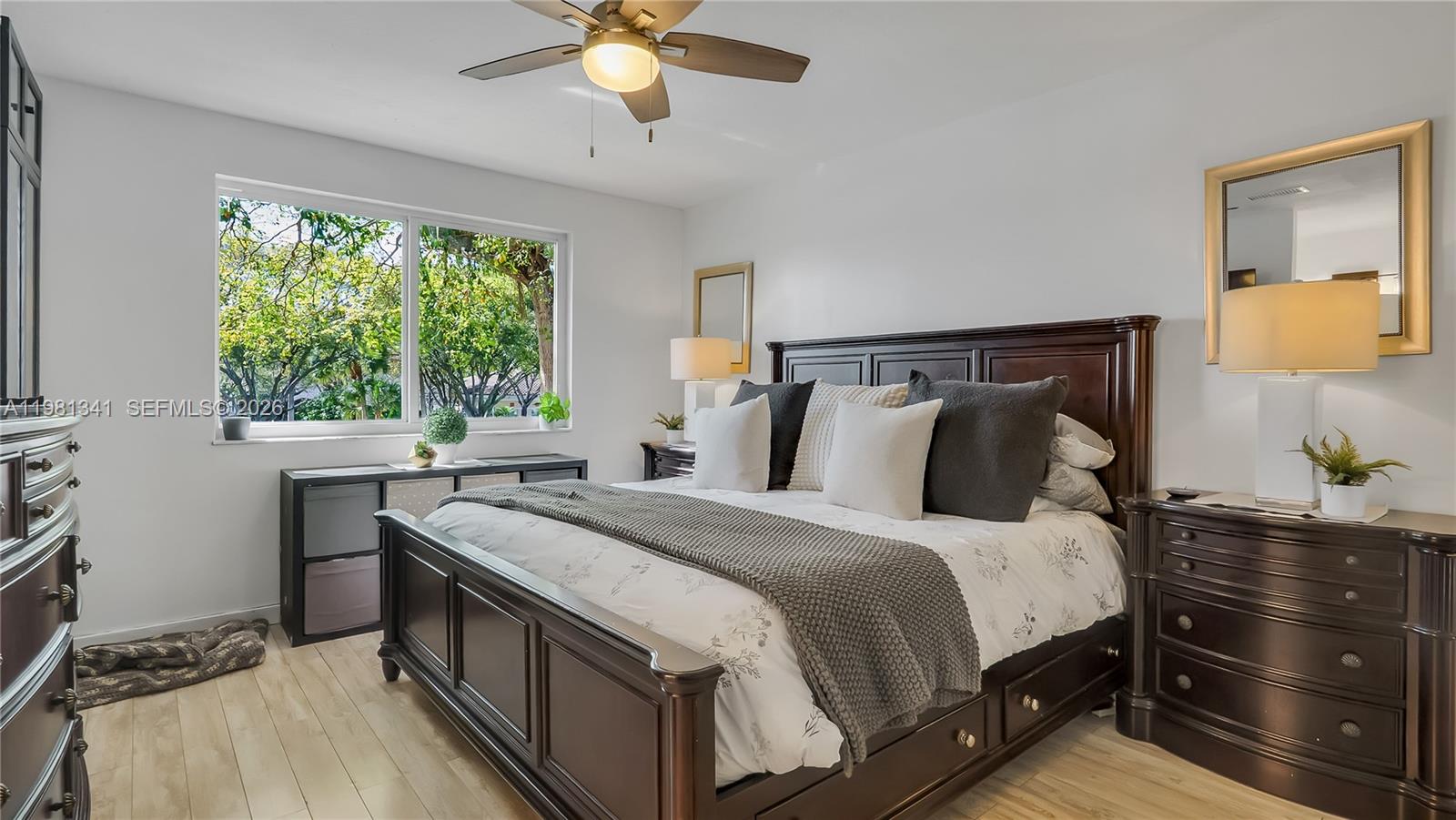 9913 NW 2nd St Plantation, FL 33324