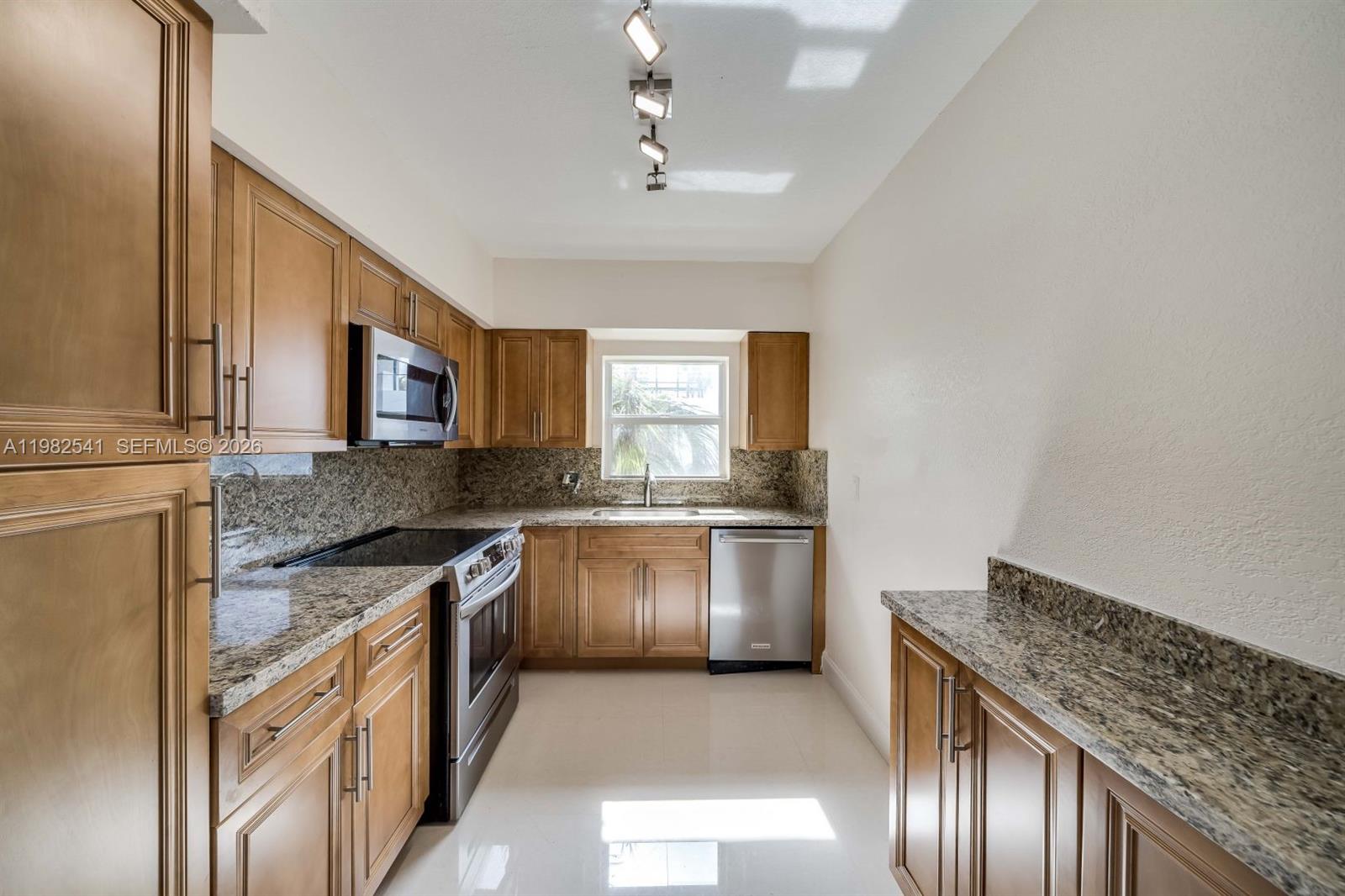 2600 S Ocean Dr #S314 Hollywood, FL 33019