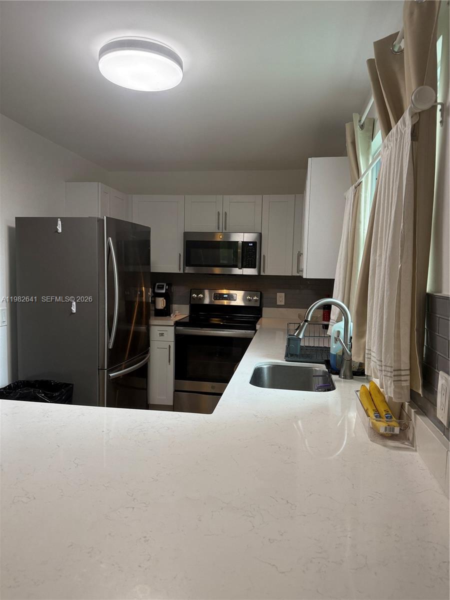 1432 NE 5th Ave #3 Fort Lauderdale, FL 33304