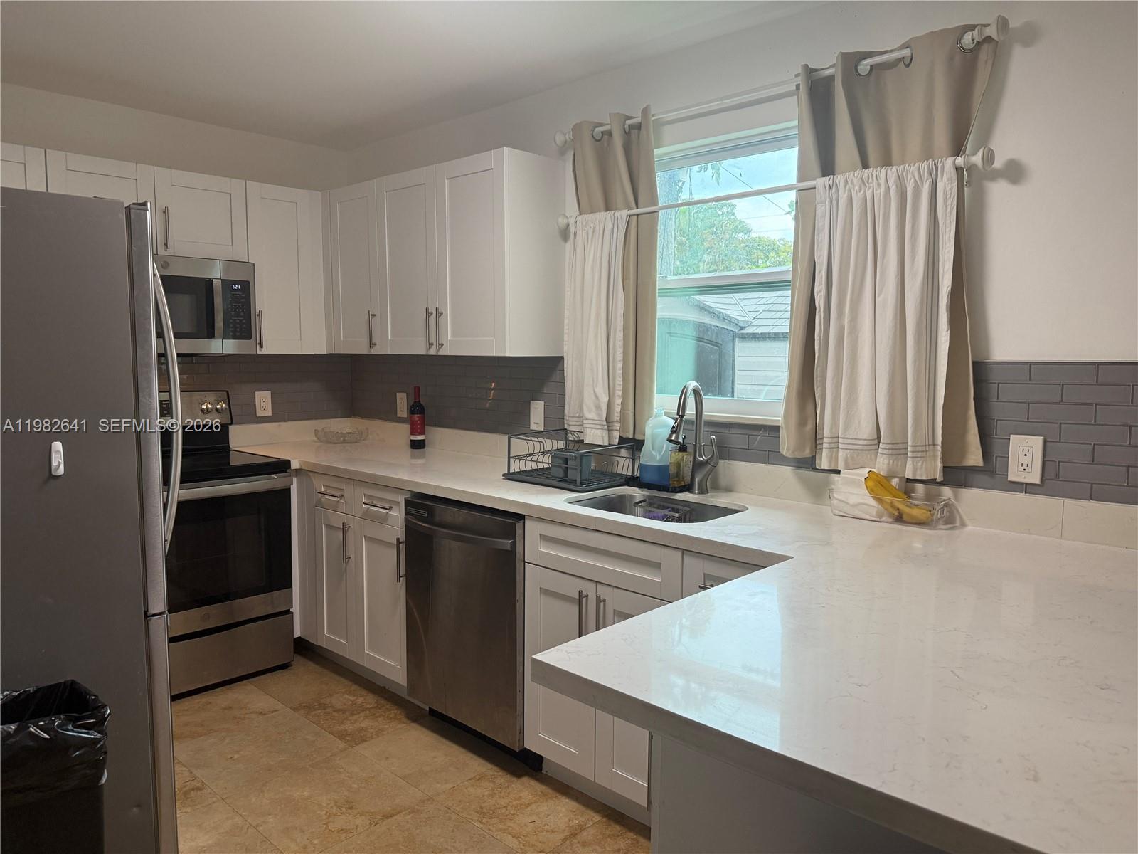 1432 NE 5th Ave #3 Fort Lauderdale, FL 33304