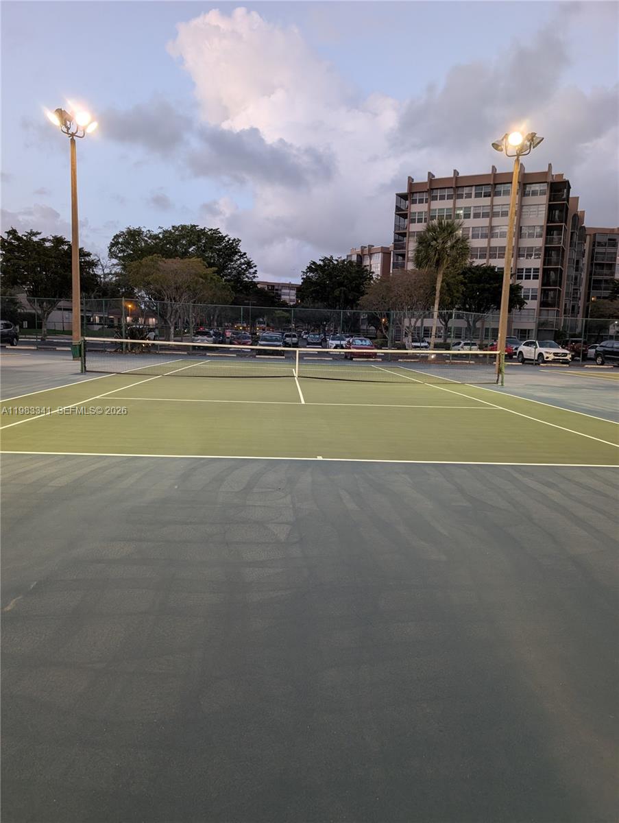 1000 E Saint Charles Pl #519 Pembroke Pines, FL 33026