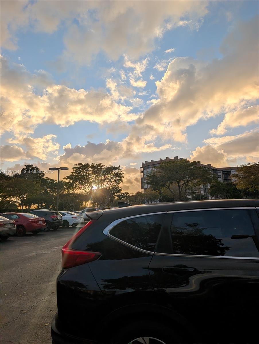 1000 E Saint Charles Pl #519 Pembroke Pines, FL 33026