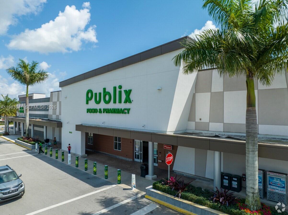 1000 E Saint Charles Pl #519 Pembroke Pines, FL 33026