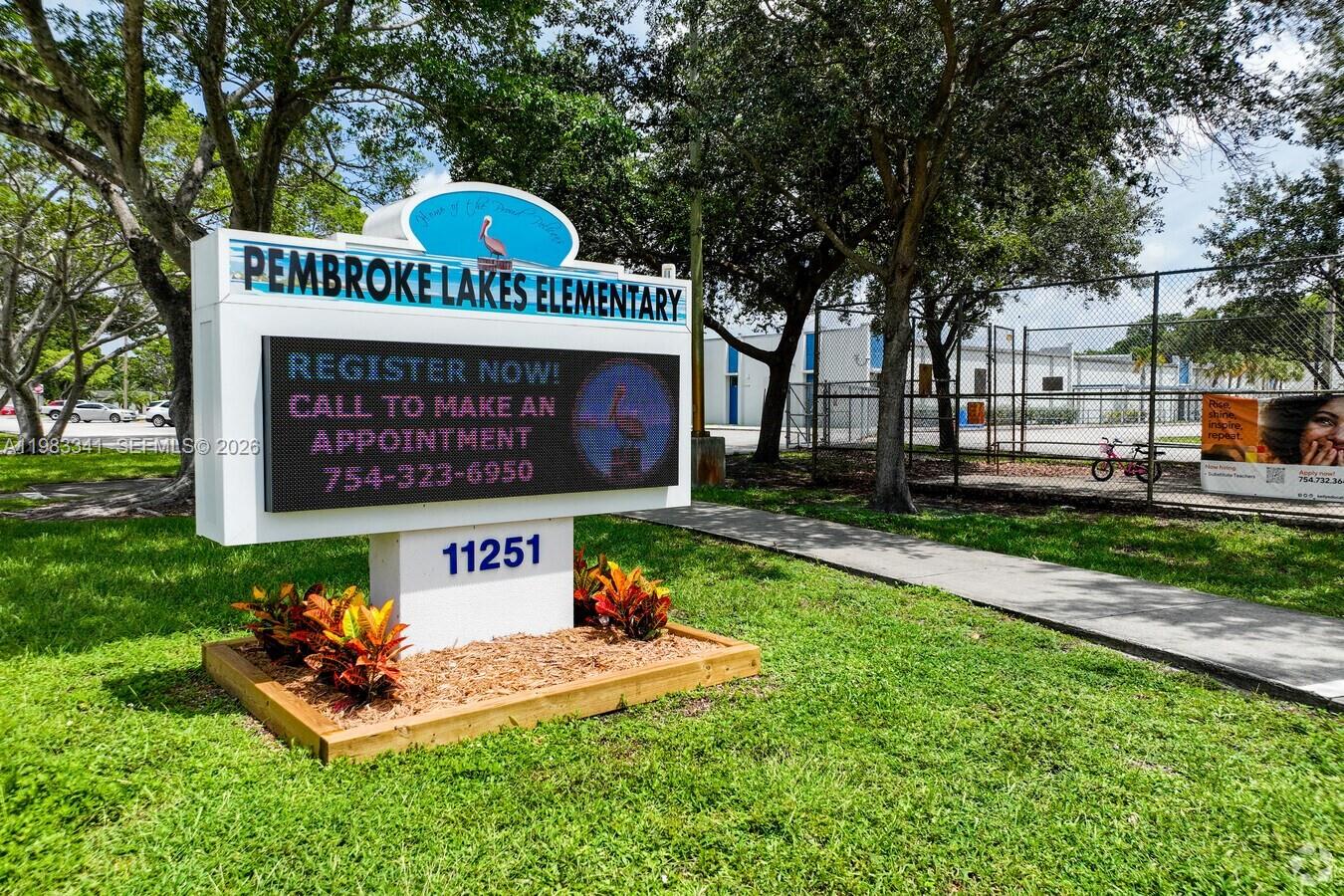 1000 E Saint Charles Pl #519 Pembroke Pines, FL 33026