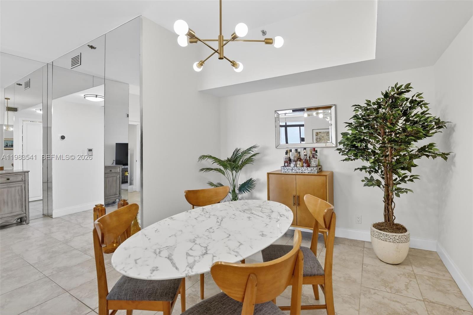 20281 E Country Clb Dr #TS 5 Aventura, FL 33180