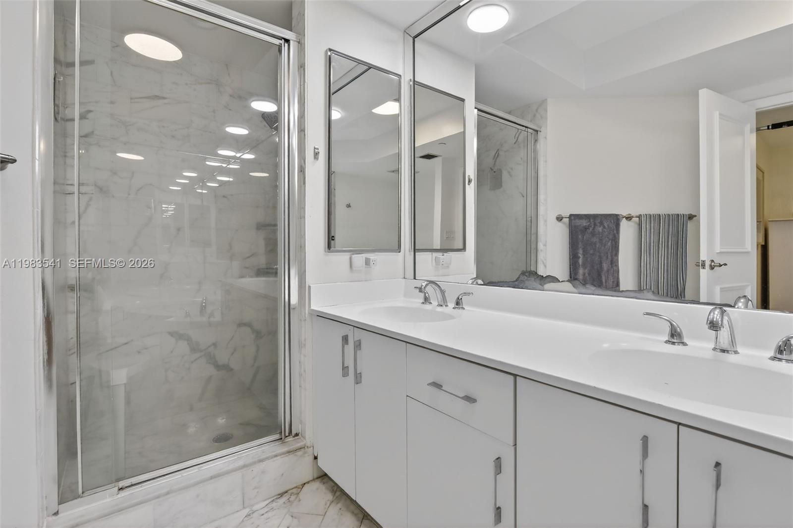 20281 E Country Clb Dr #TS 5 Aventura, FL 33180