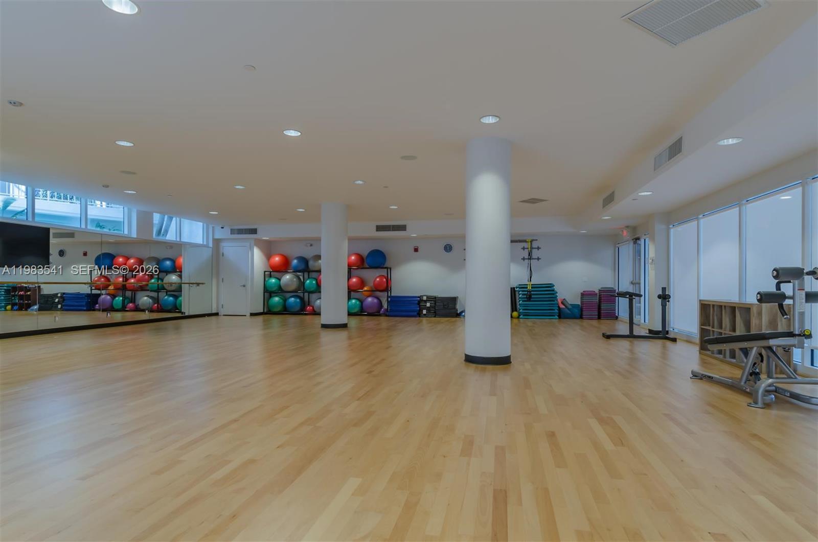 20281 E Country Clb Dr #TS 5 Aventura, FL 33180