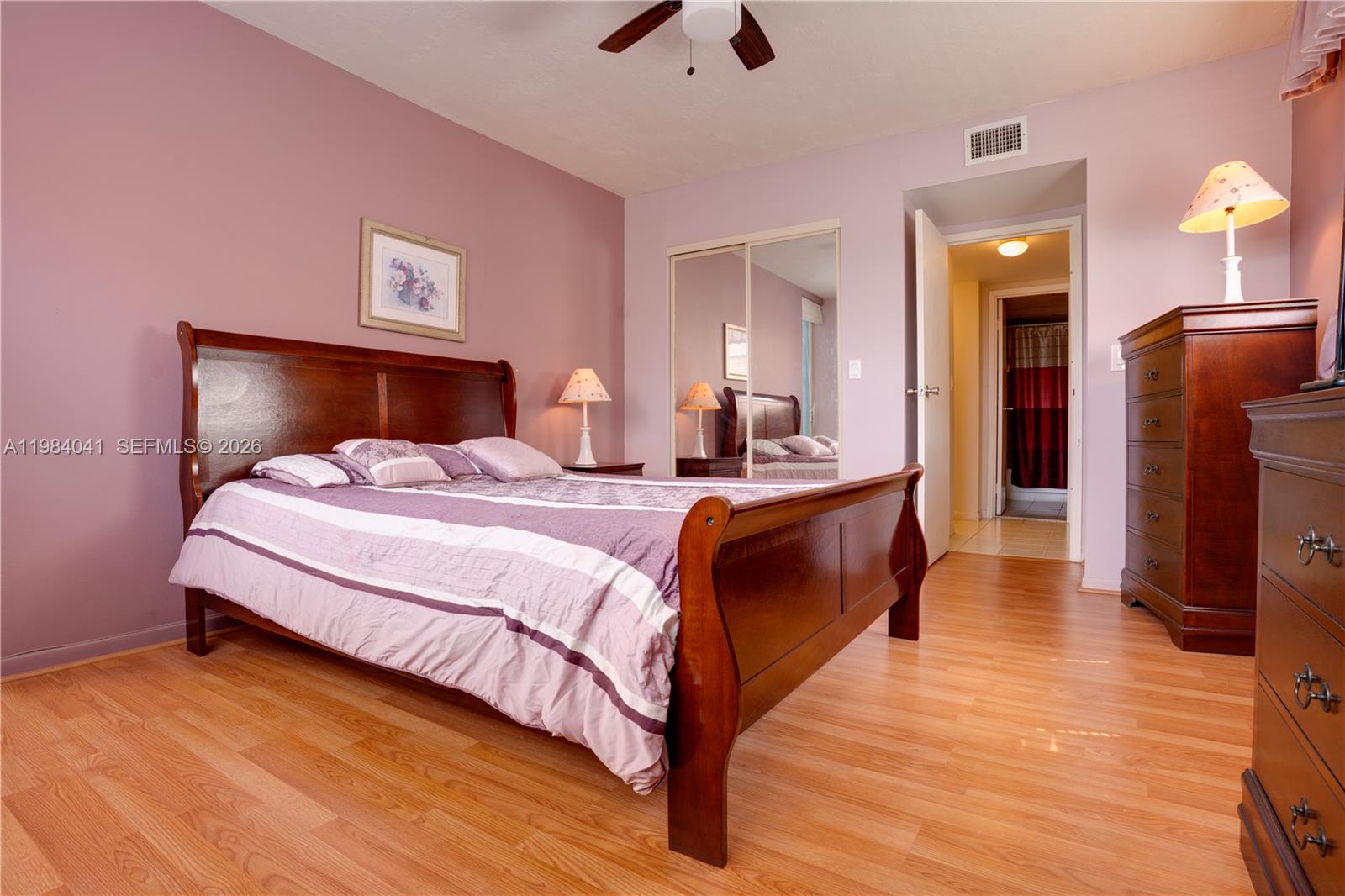 2841 Somerset Dr #318 Lauderdale Lakes, FL 33311