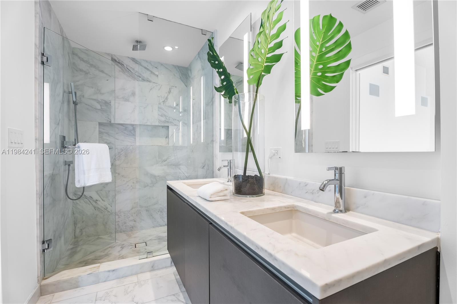 1451 Brickell Ave #2703 Miami, FL 33131