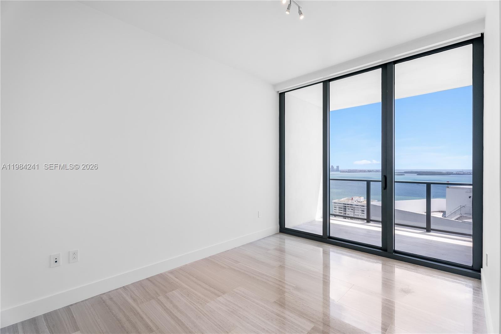 1451 Brickell Ave #2703 Miami, FL 33131