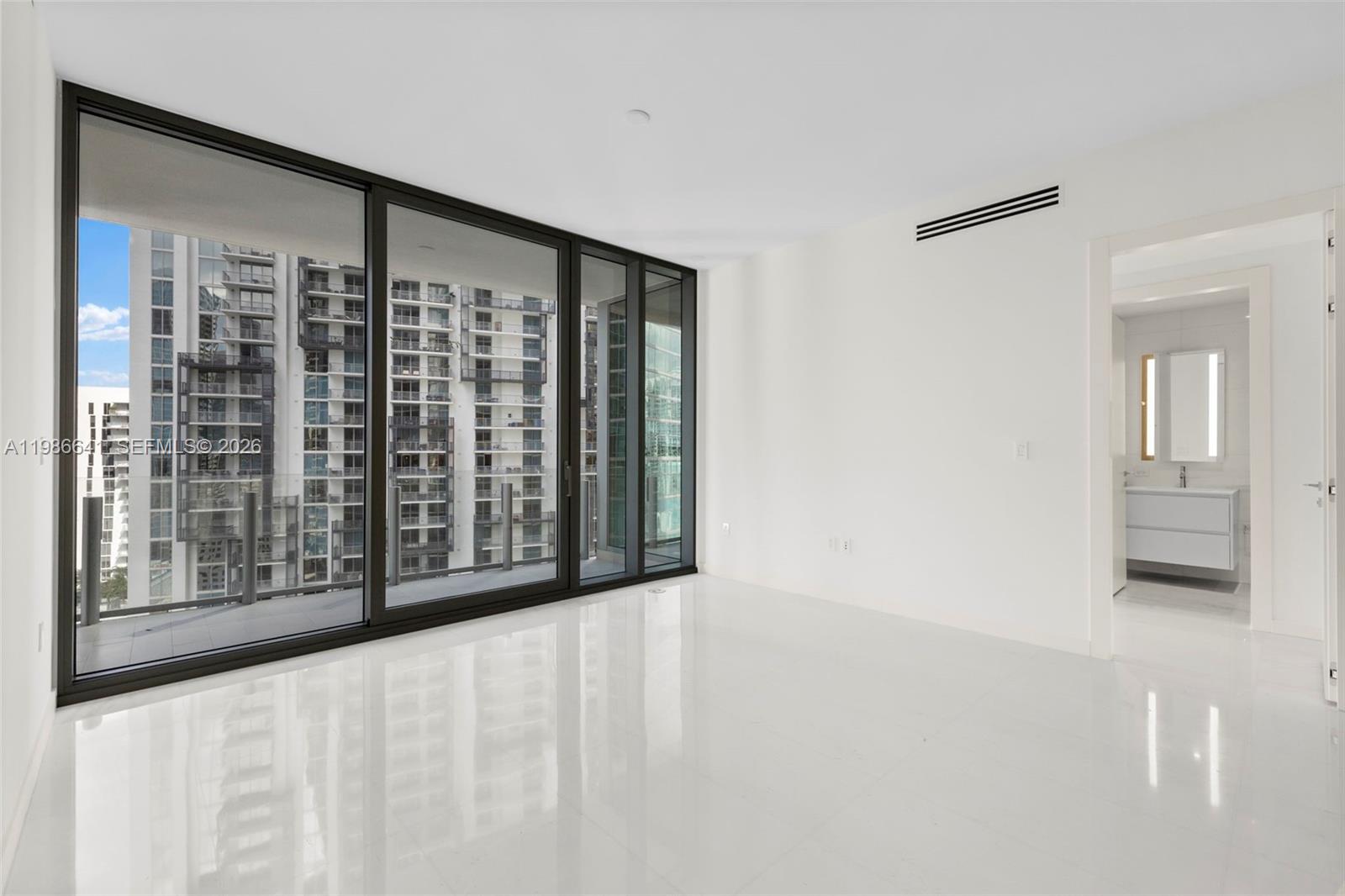 image Aston Martin Residences15