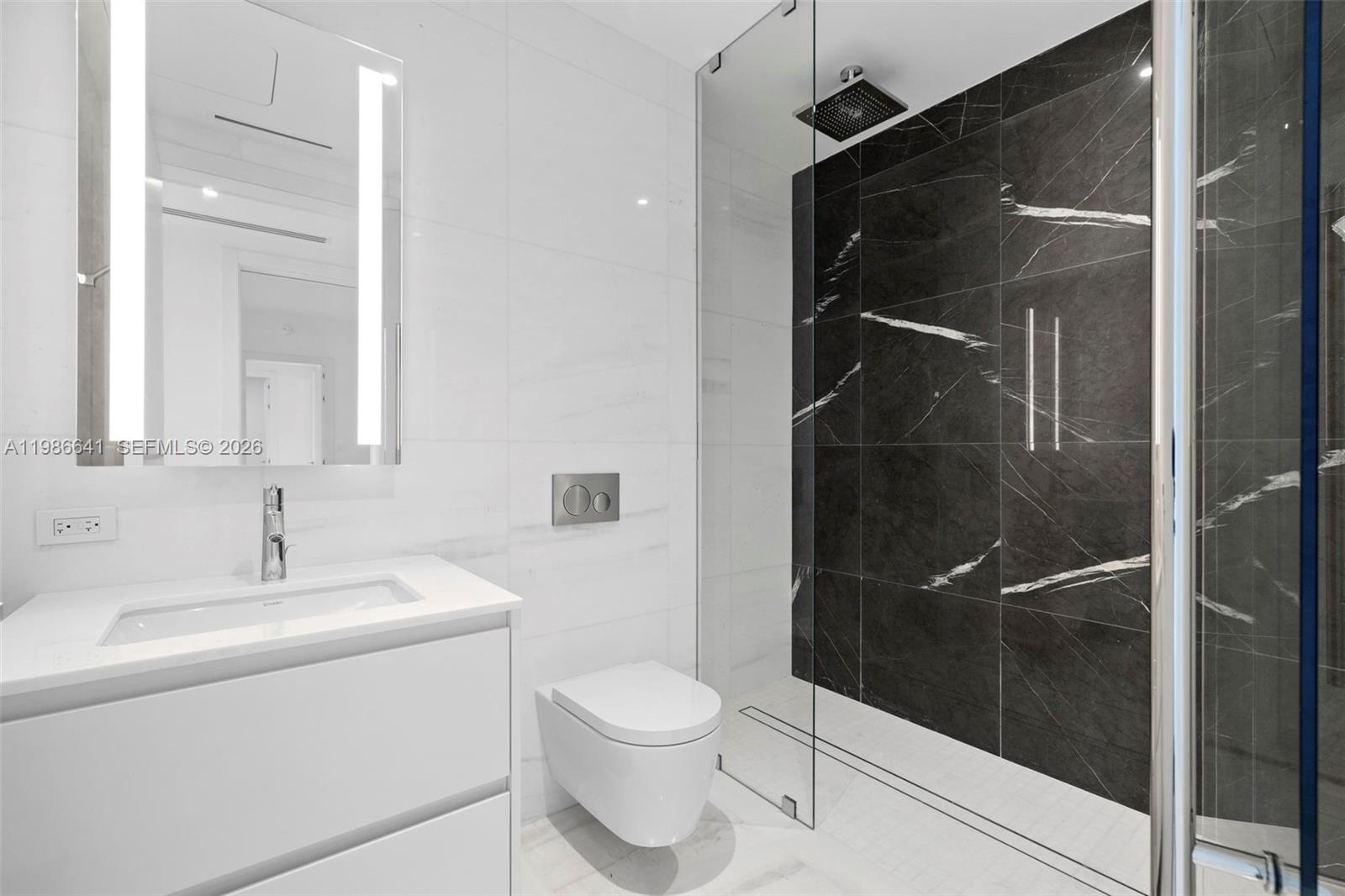 image Aston Martin Residences24