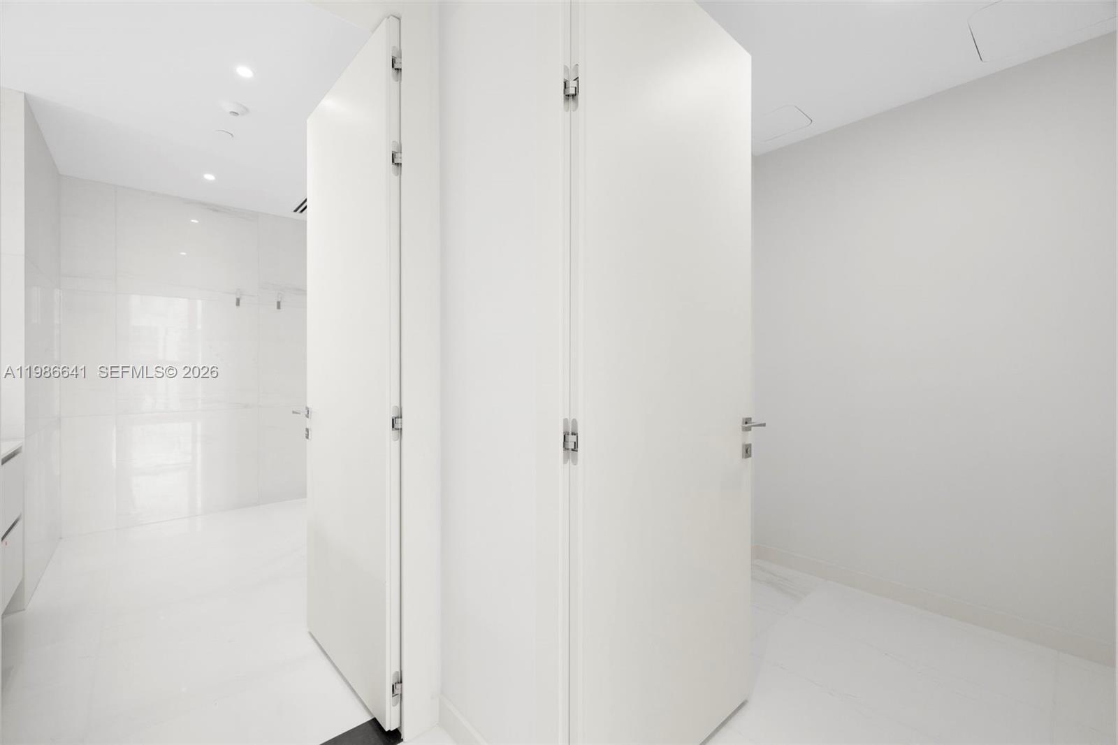 image Aston Martin Residences33