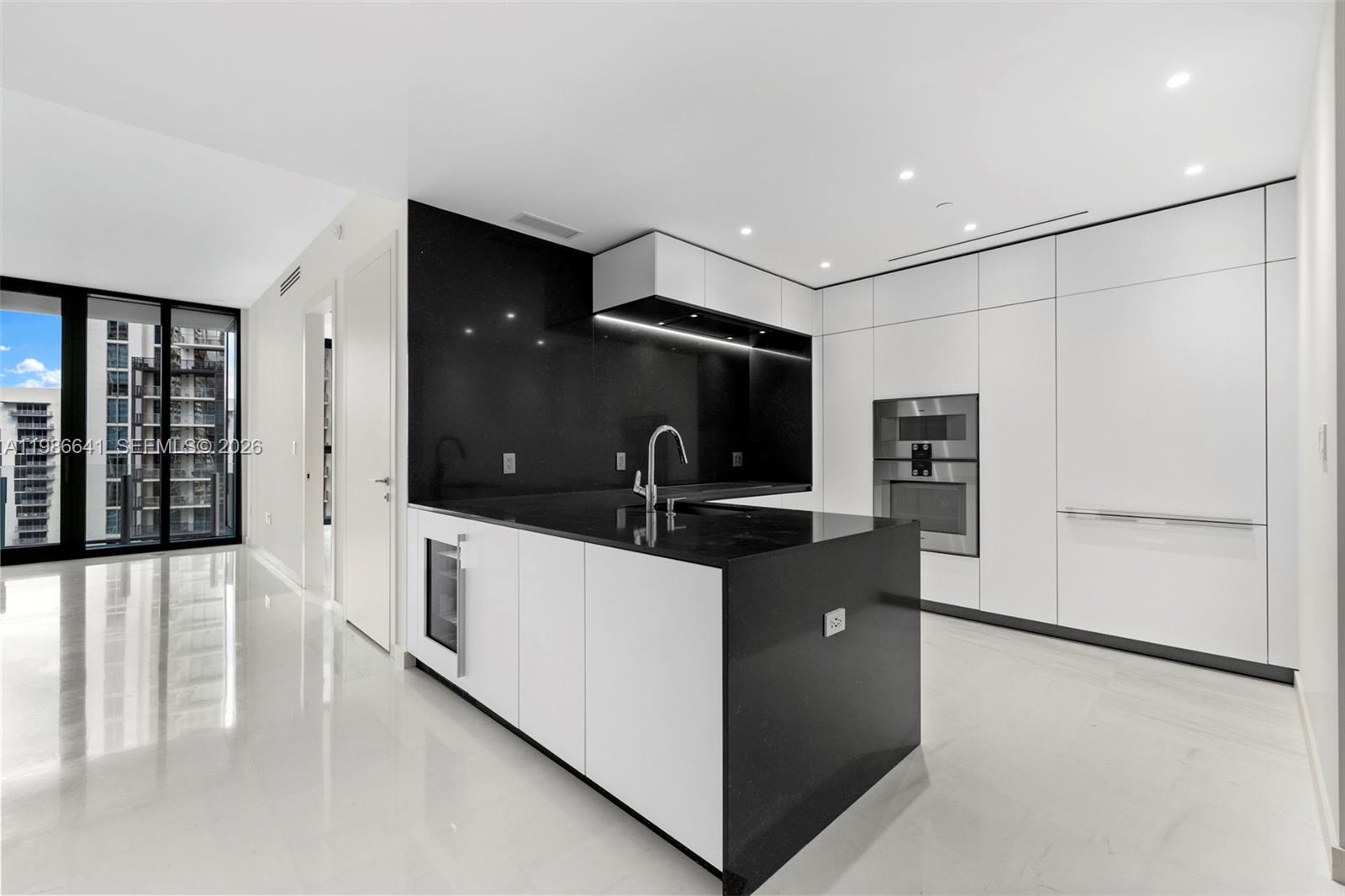 image Aston Martin Residences6