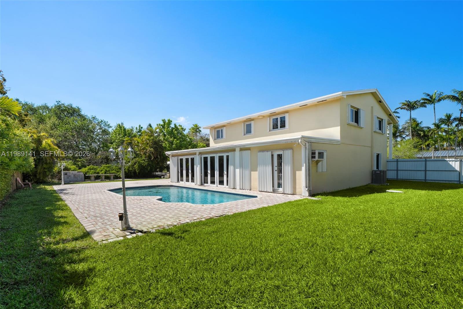 7390 SW 114th St Pinecrest, FL 33156